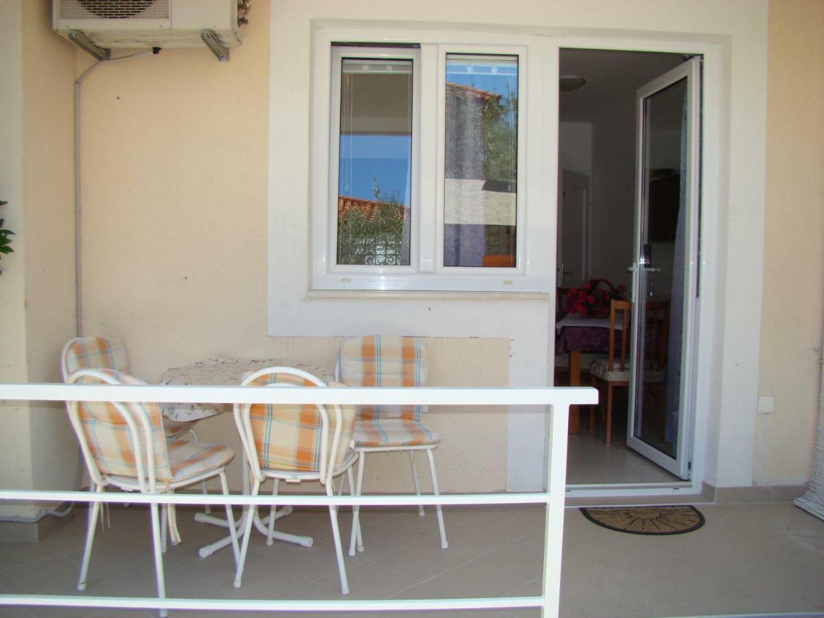 Apartments Ada Tučepi Екстериор снимка
