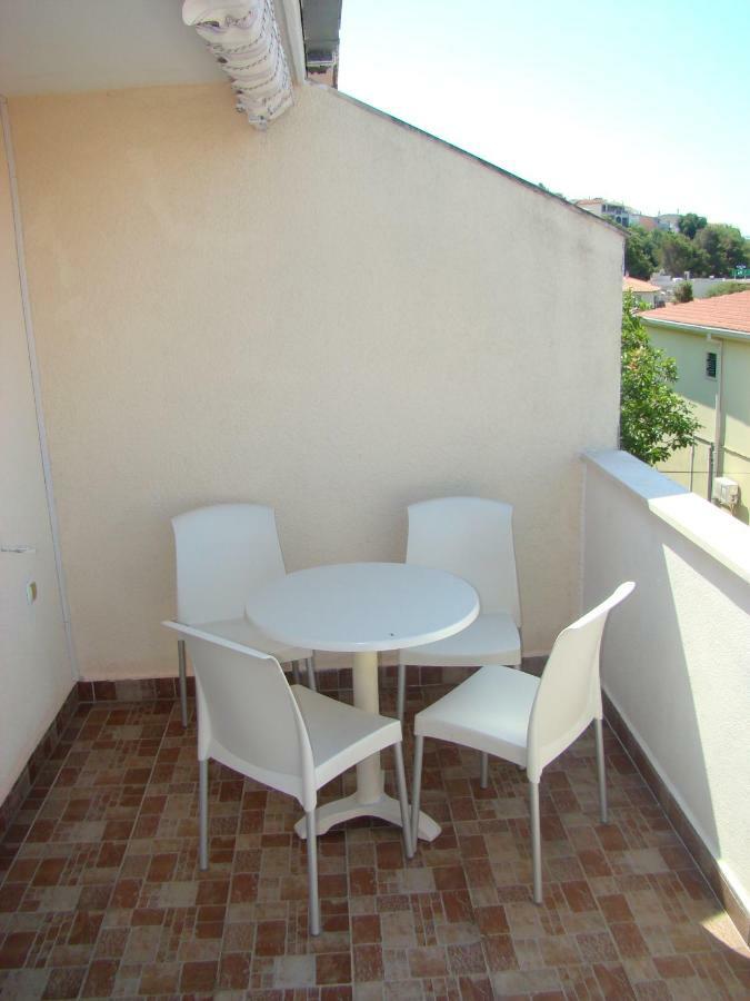 Apartments Ada Tučepi Екстериор снимка