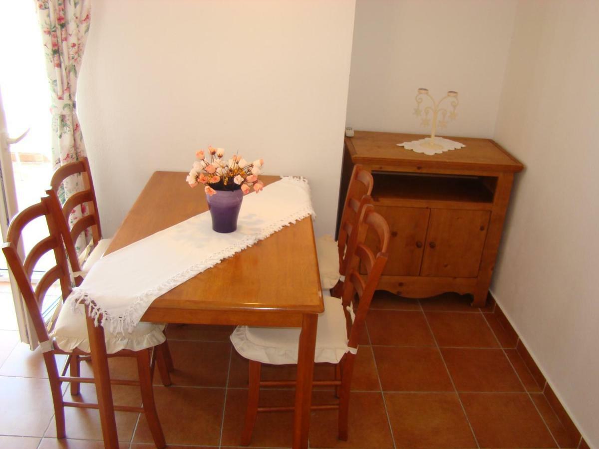 Apartments Ada Tučepi Екстериор снимка