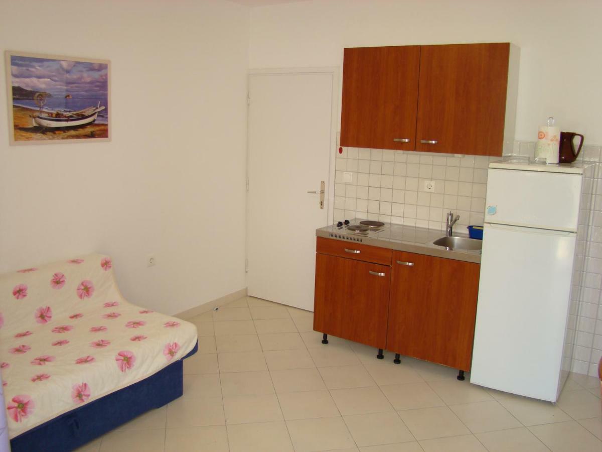Apartments Ada Tučepi Екстериор снимка