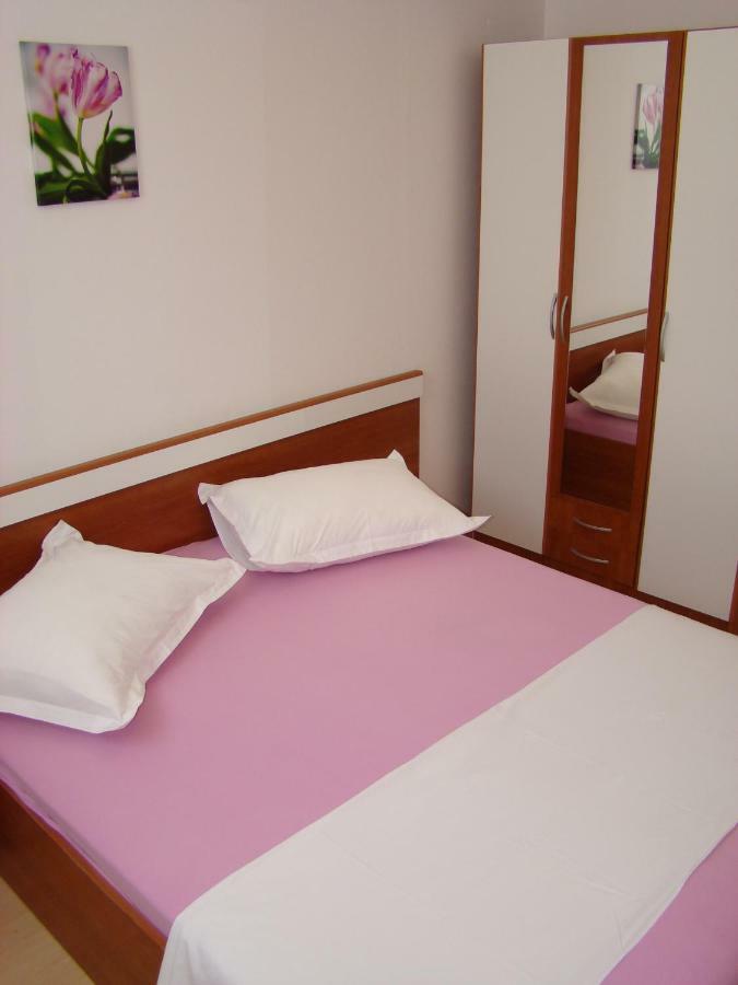 Apartments Ada Tučepi Екстериор снимка
