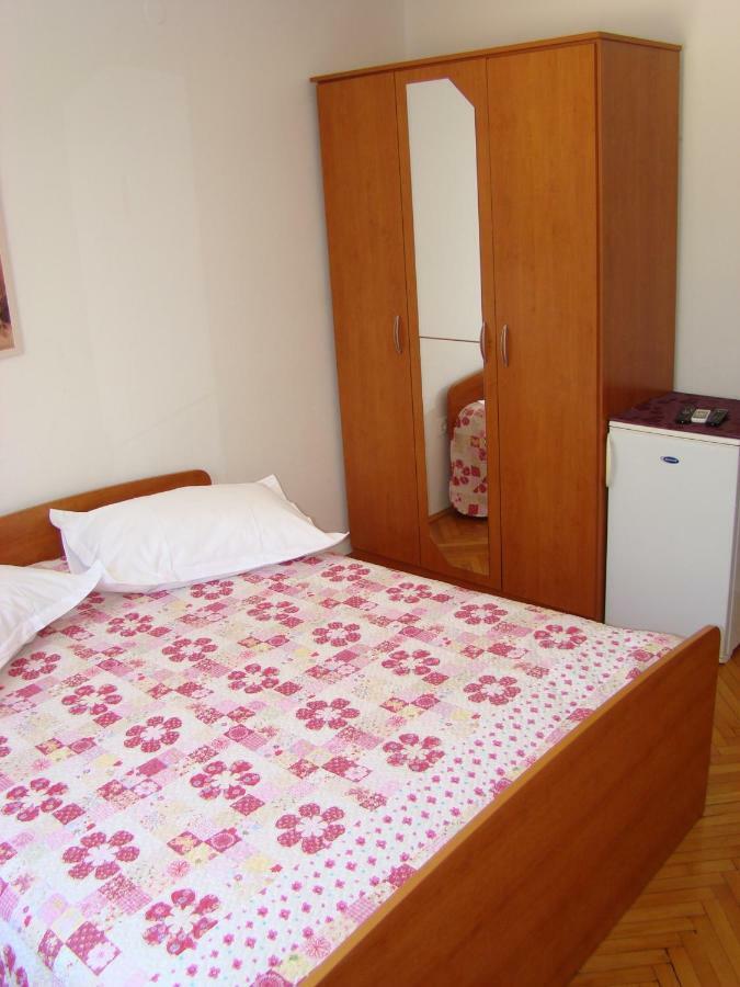 Apartments Ada Tučepi Екстериор снимка